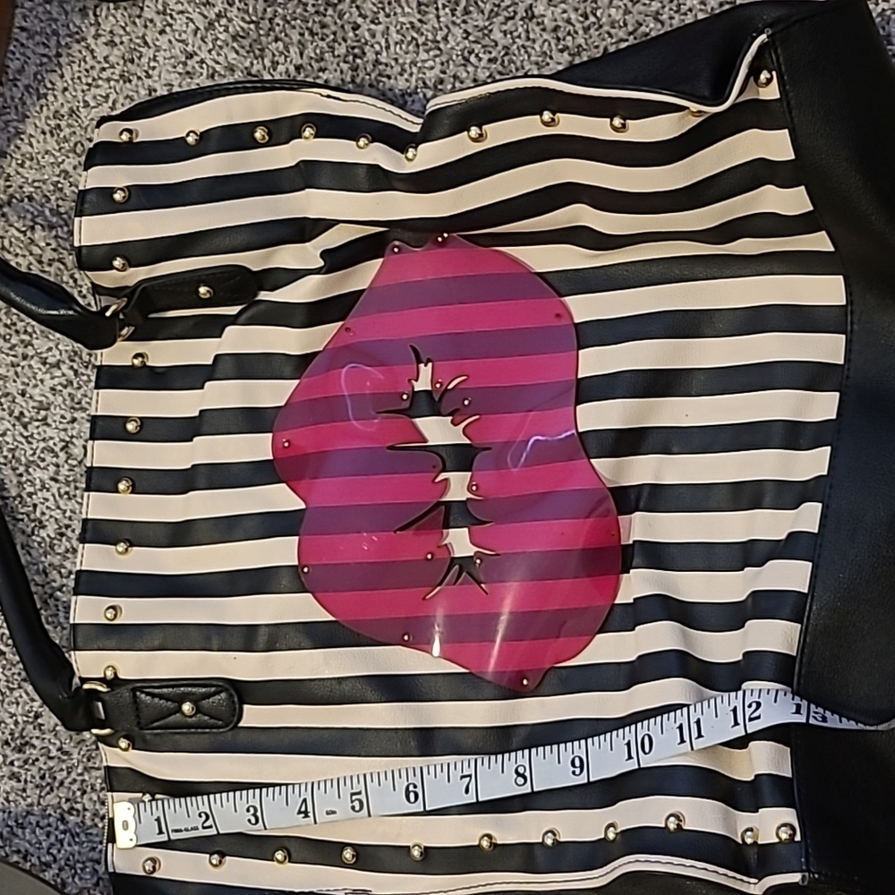 Betsy johnson purse